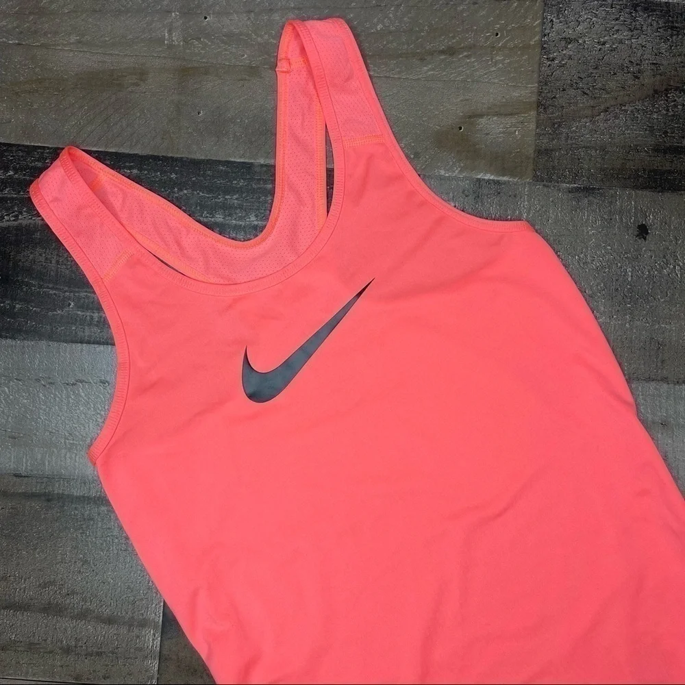 Nike Racerback Tank Top size Small